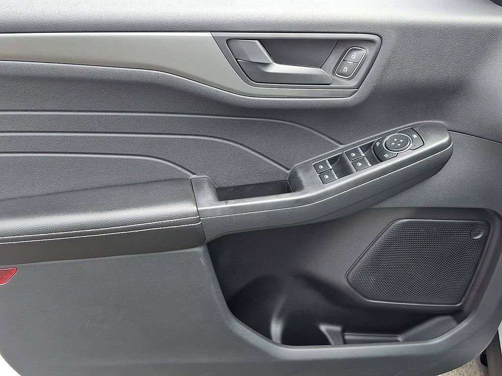 Certified 2023 Ford Escape Active AWD/4WD image 12