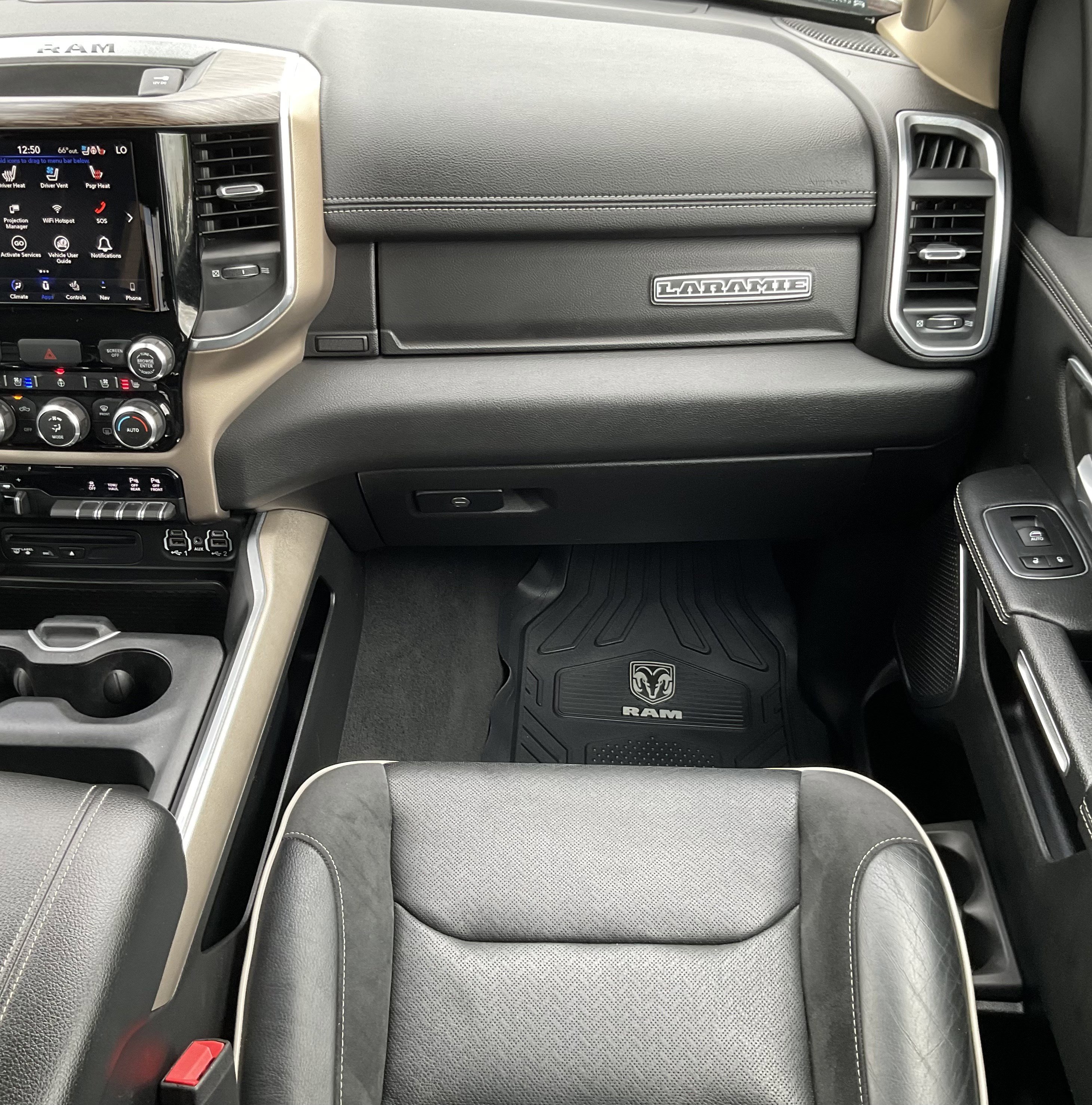 Used 2019 RAM 1500 Laramie AWD/4WD image 24