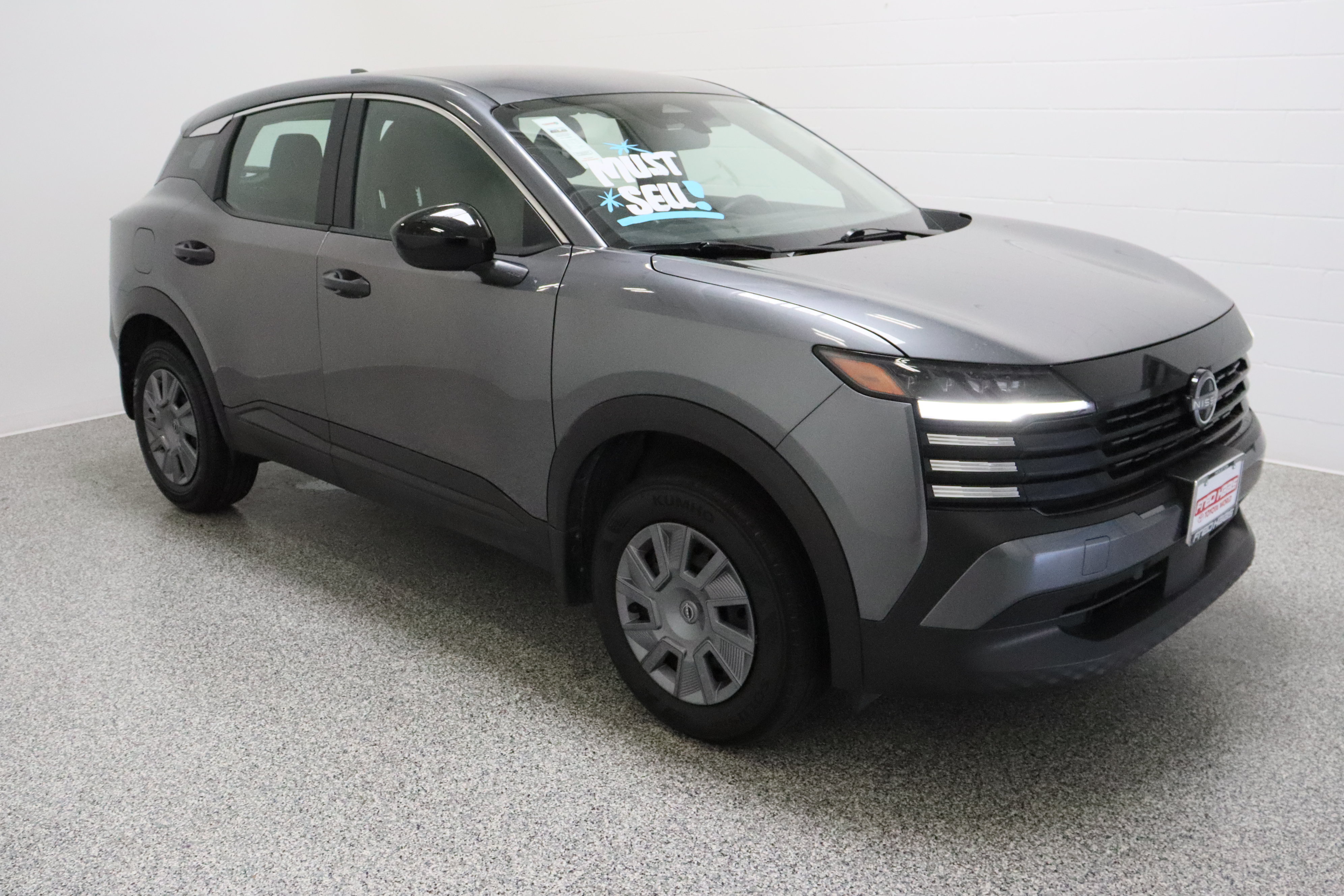 Used 2025 Nissan Kicks S FWD image 4