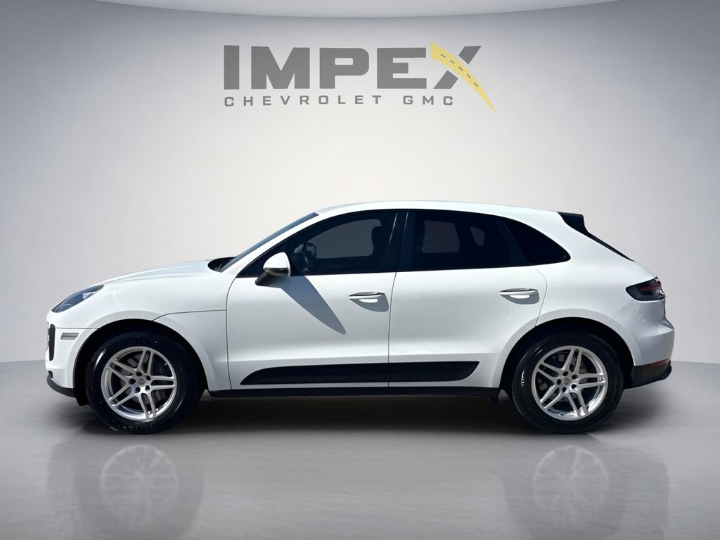Used 2021 Porsche Macan AWD/4WD image 2