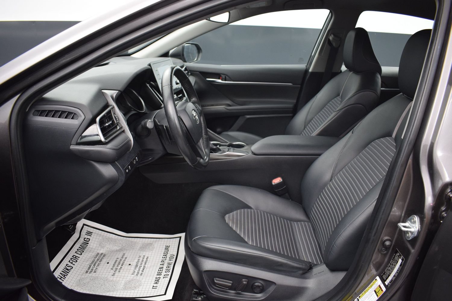 Used 2024 Toyota Camry SE FWD image 13