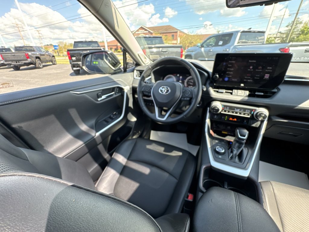Used 2023 Toyota RAV4 Limited AWD/4WD image 15