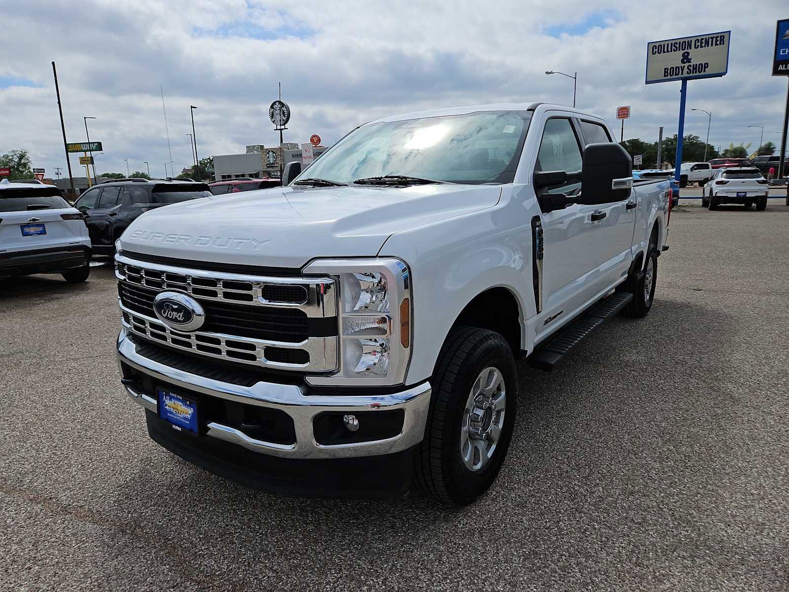 Used 2024 Ford F250 XLT w/ FX4 Off-Road Package AWD/4WD image 4