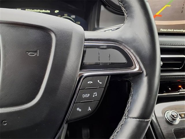 Used 2023 Lincoln Nautilus Reserve image 29