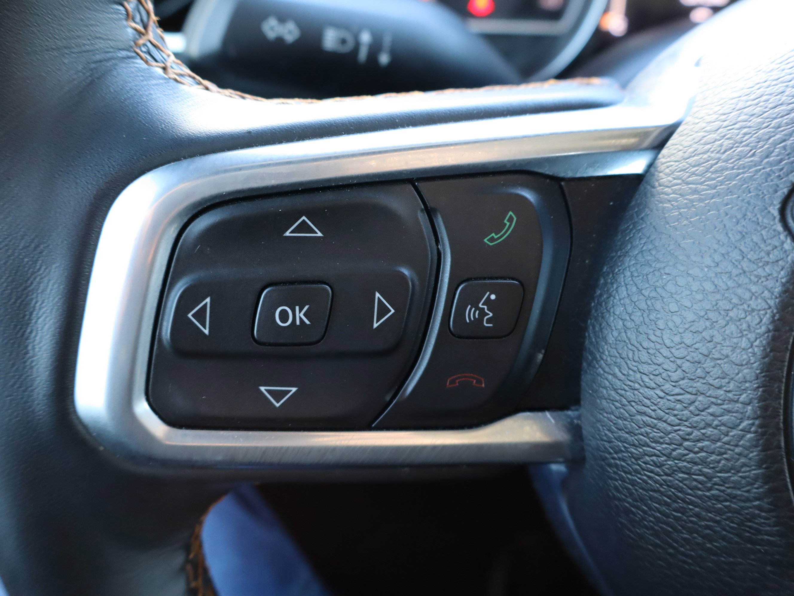 Used 2022 Jeep Gladiator Overland image 23