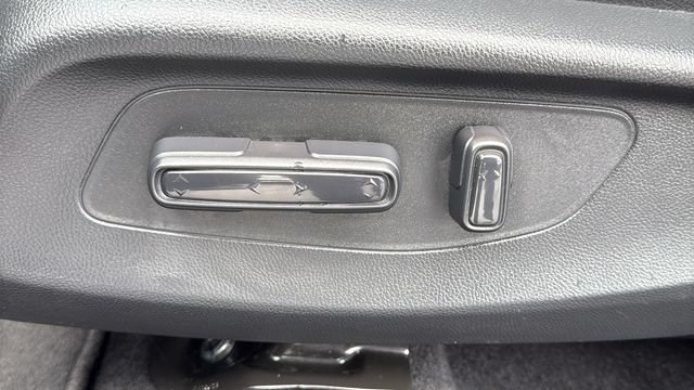 Used 2026 Honda HR-V EX-L image 11