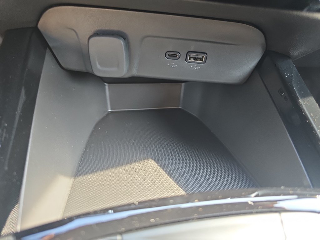New 2026 Chevrolet Trax RS w/ Driver Confidence Package FWD image 12