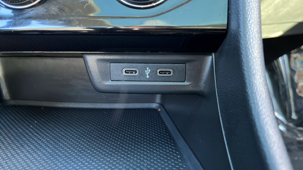Used 2022 Volkswagen Jetta SE FWD image 29