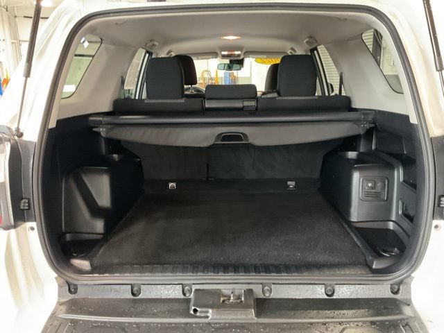 Used 2022 Toyota 4Runner SR5 AWD/4WD image 20