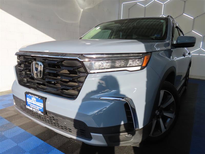 Used 2025 Honda Pilot Touring