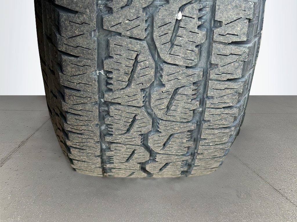 Used 2009 Chevrolet Silverado 2500 LT w/ Snow Plow Prep Package image 34