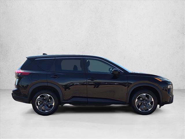 Used 2025 Nissan Rogue SV FWD image 4