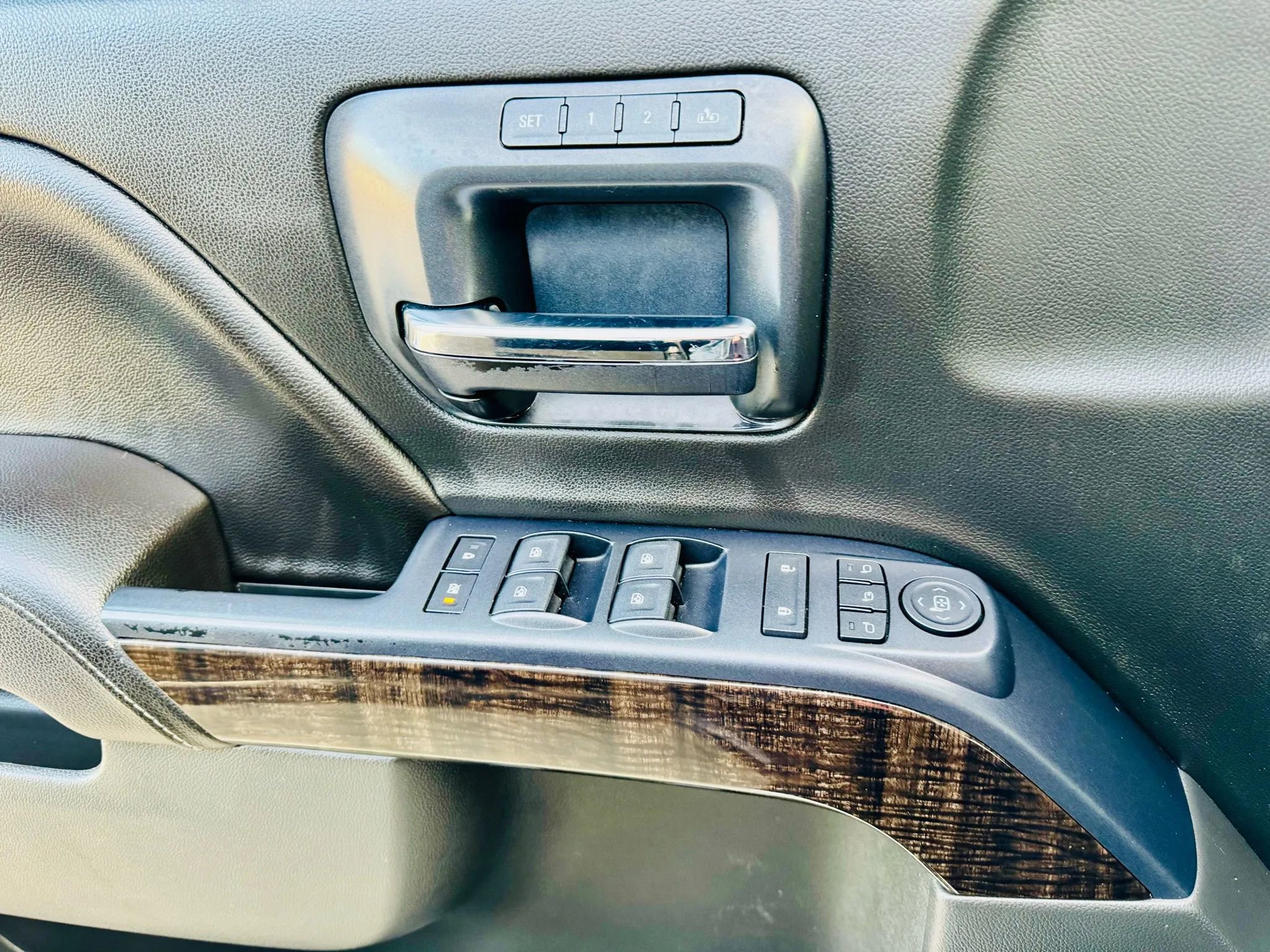 Used 2014 GMC Sierra 1500 Denali image 31