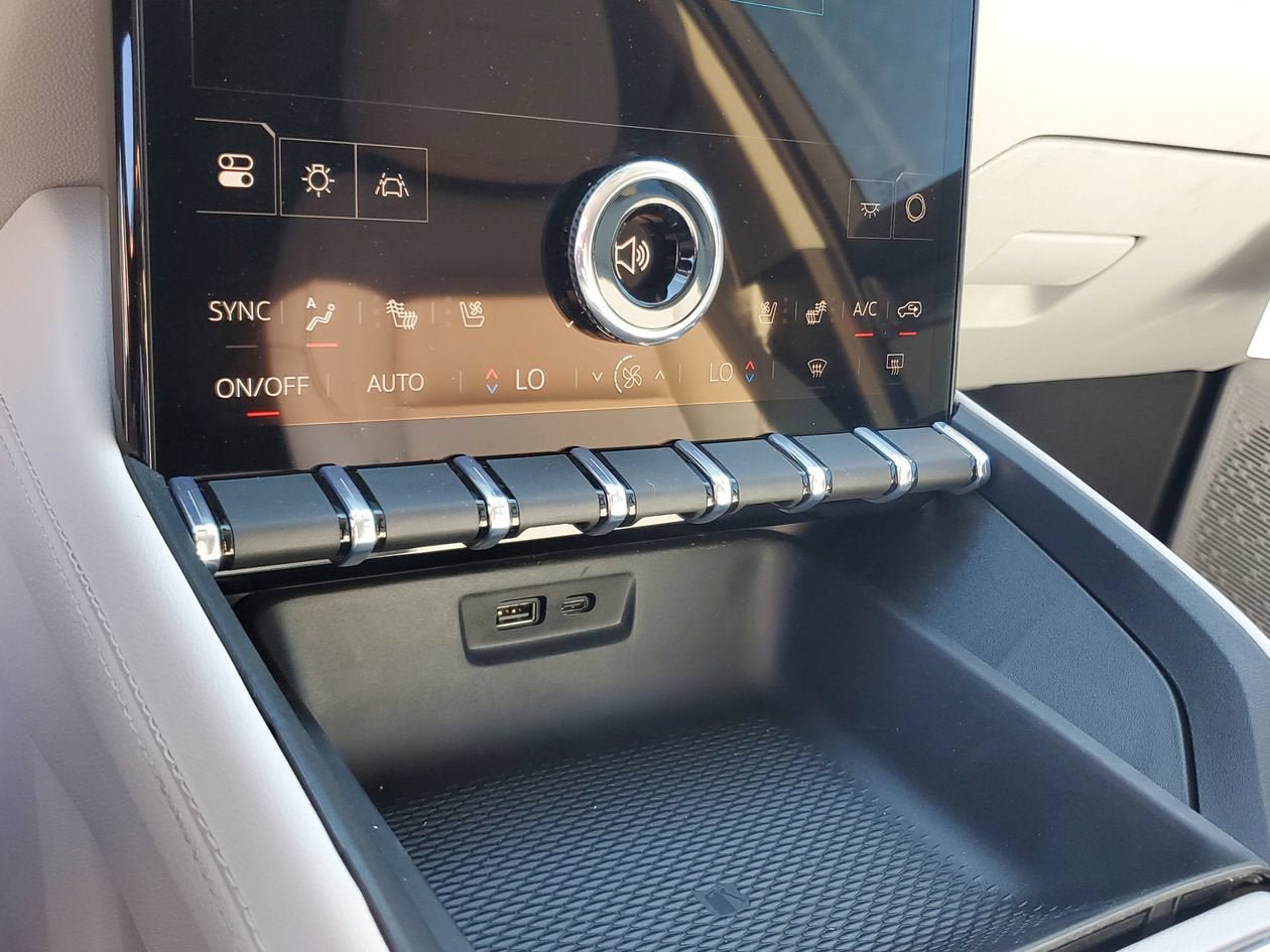 New 2026 GMC Terrain Denali AWD/4WD image 23
