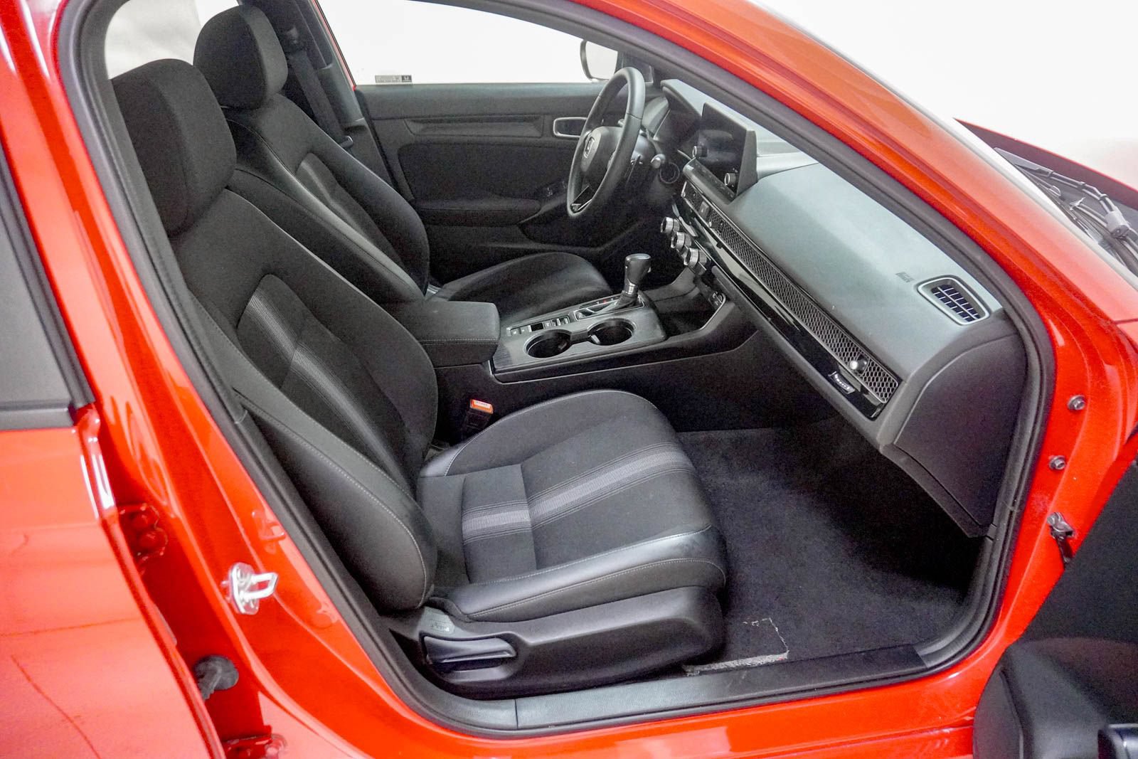 Used 2023 Honda Civic Sport image 28