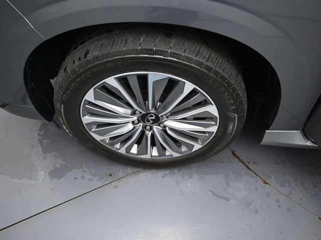 Used 2025 INFINITI QX80 Sensory image 47