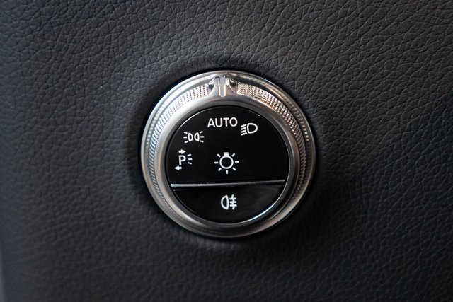 New 2025 Mercedes-Benz GLC 350e 4MATIC image 20