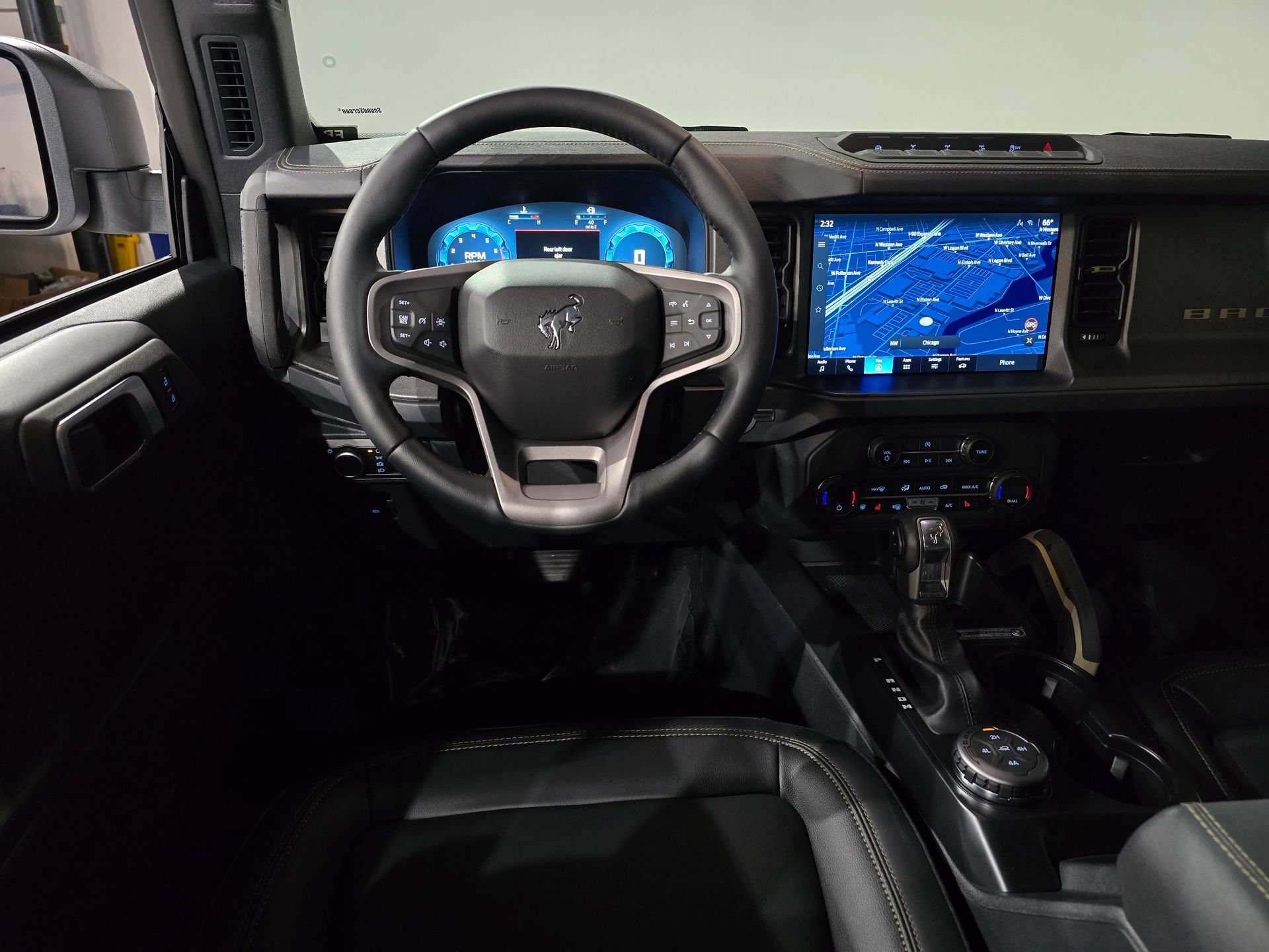 New 2025 Ford Bronco Badlands w/ Sasquatch Package AWD/4WD image 21