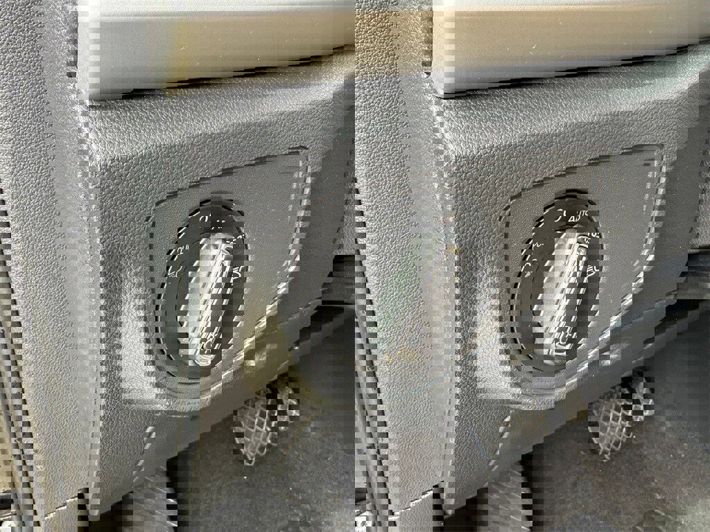 Used 2023 Volkswagen Atlas Cross Sport SE w/ Panoramic Sunroof Package image 15