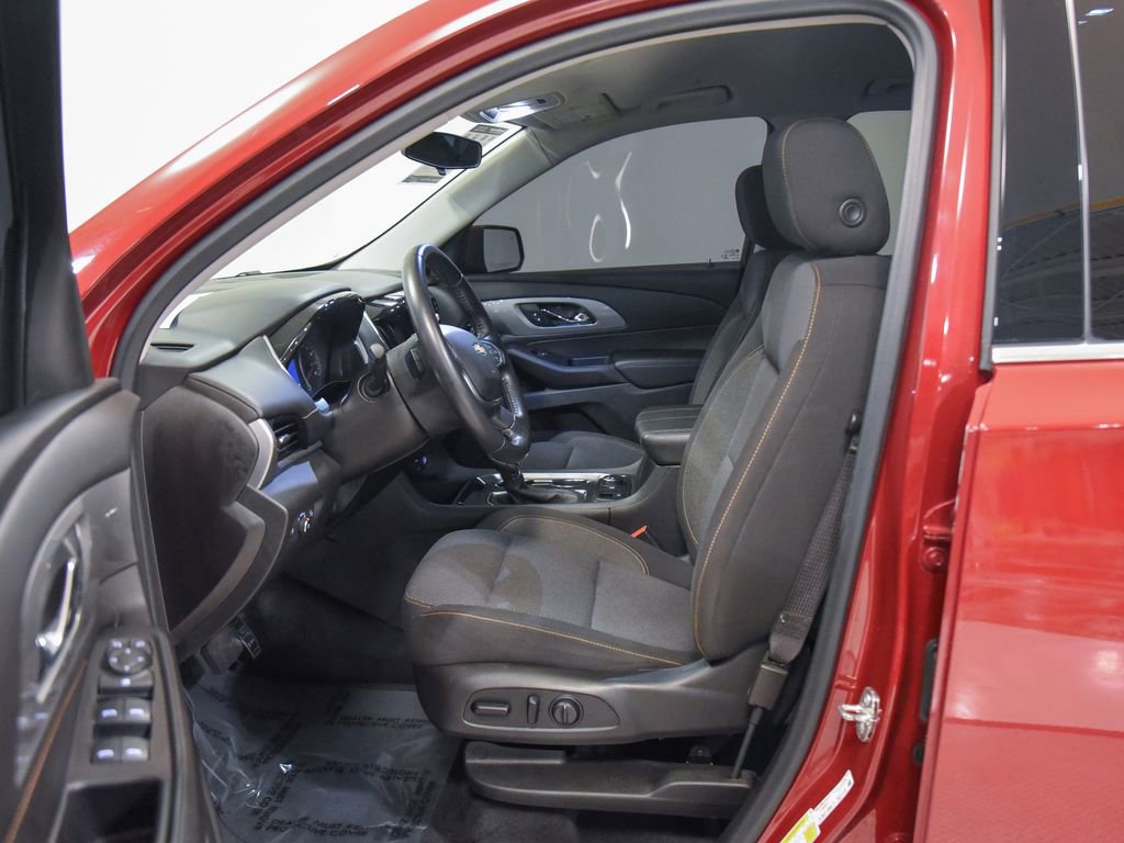 Used 2021 Chevrolet Traverse LT AWD/4WD image 16
