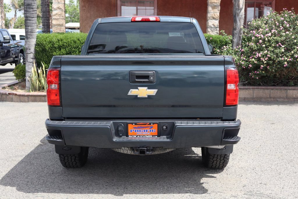 Used 2018 Chevrolet Silverado 1500 LT w/ All Star Edition AWD/4WD image 7