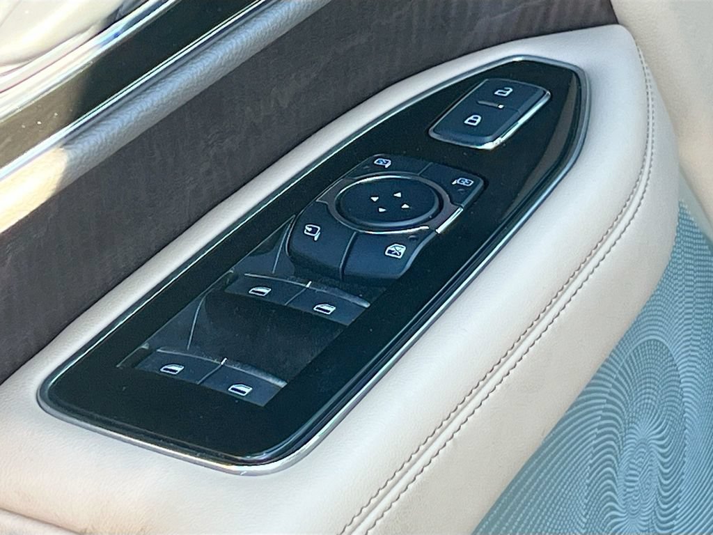 Used 2024 Lincoln Navigator Reserve AWD/4WD image 18