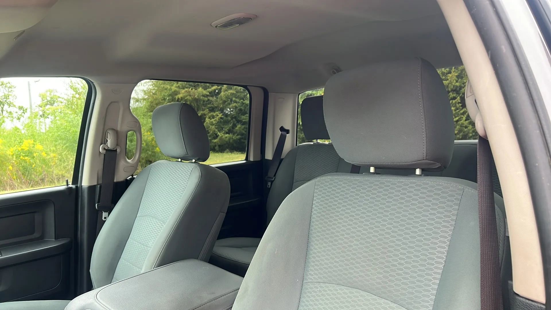 Used 2017 RAM 2500 Tradesman w/ Chrome Appearance Group image 7