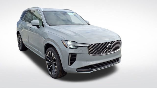 New 2026 Volvo XC90 B6 Plus w/ Protection Package Premier
