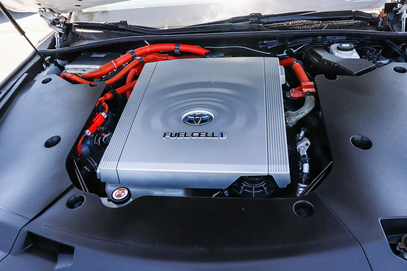 Used 2021 Toyota Mirai RWD image 36