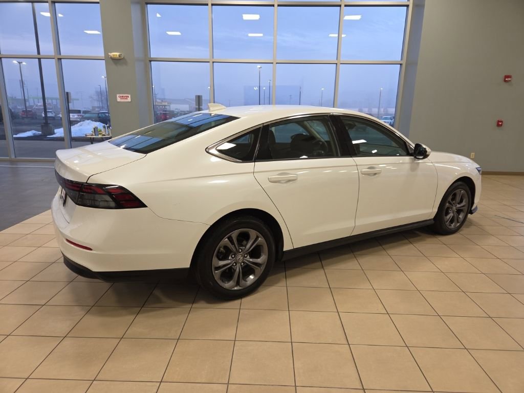 Used 2024 Honda Accord EX image 7