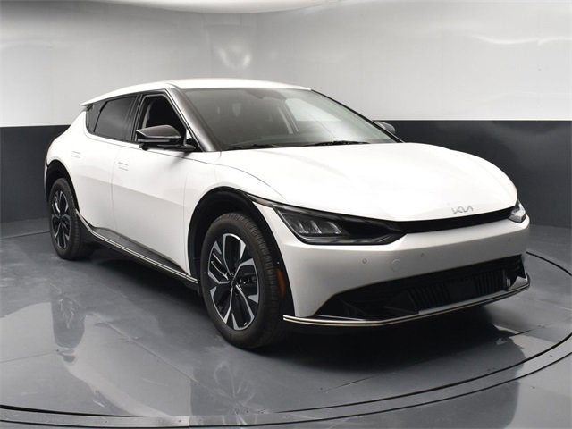 Used 2024 Kia EV6 Wind w/ Wind Technology Package image 2