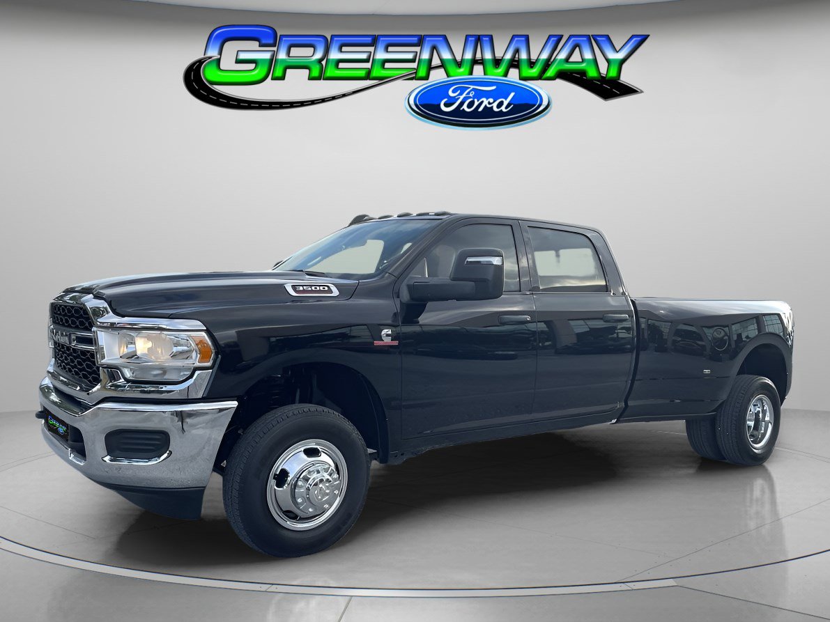 Used 2024 RAM 3500 Tradesman w/ Chrome Appearance Group image 1