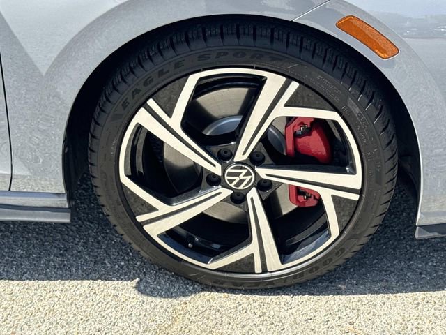 Used 2024 Volkswagen GTI SE FWD image 30