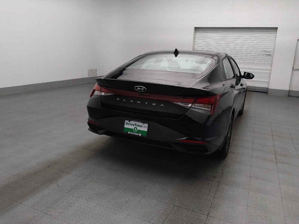 Used 2023 Hyundai Elantra SEL FWD image 7