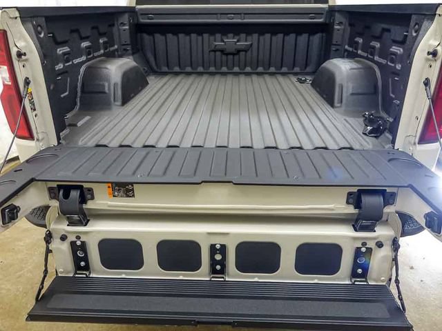 New 2026 Chevrolet Silverado 1500 ZR2 AWD/4WD image 10