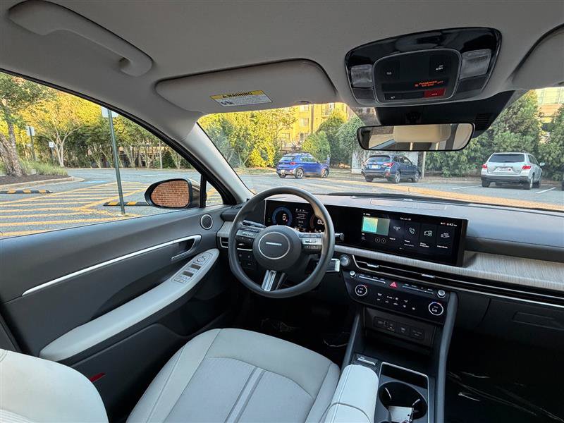 Used 2026 Hyundai Sonata Blue FWD image 35