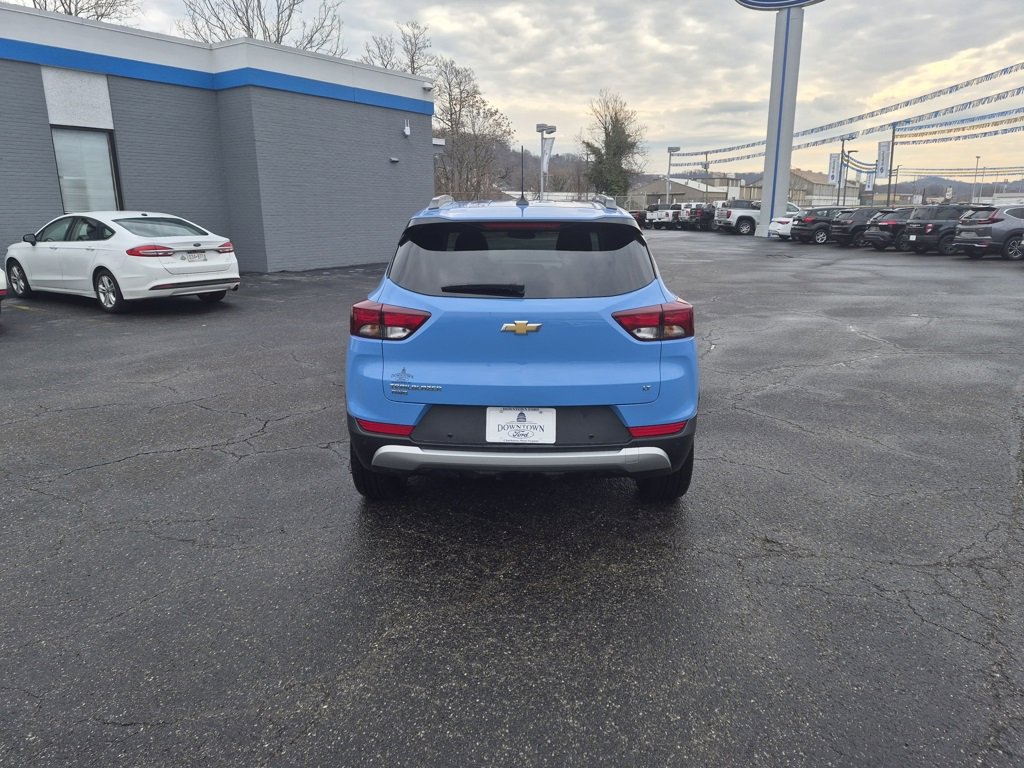 Used 2024 Chevrolet TrailBlazer LT w/ LT Cold Weather Package image 4