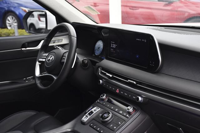 Used 2024 Hyundai Palisade Limited FWD image 30