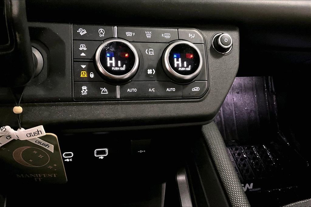 Used 2021 Land Rover Defender 110 X-Dynamic HSE image 15