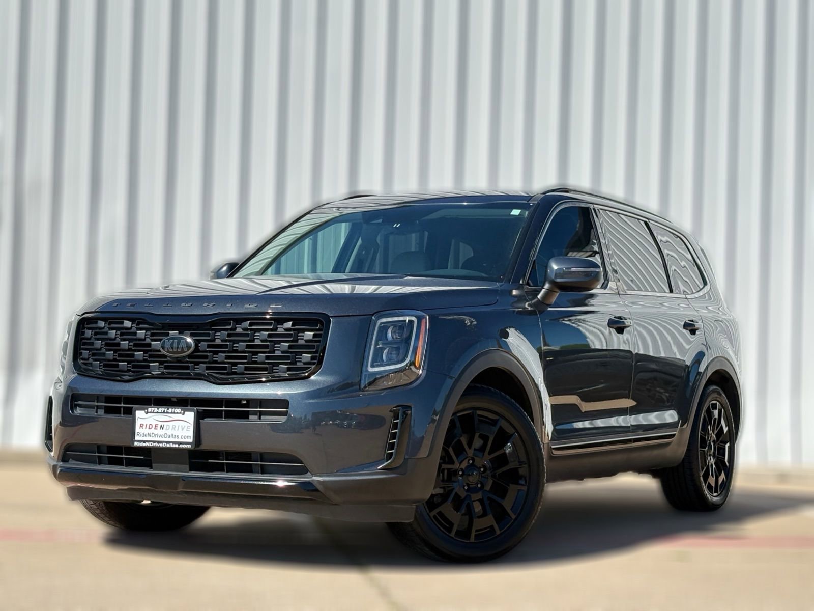 Used 2021 Kia Telluride EX w/ EX Premium Package AWD/4WD image 2