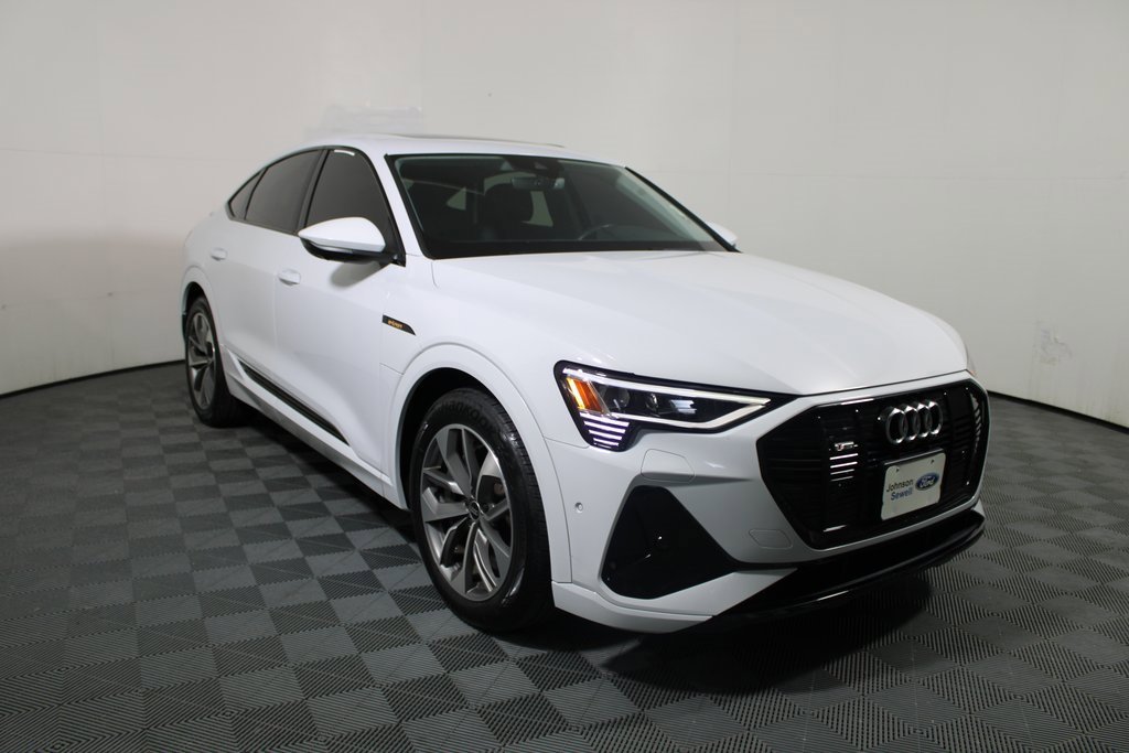 Used 2021 Audi e-tron Premium Plus w/ Premium Plus Package