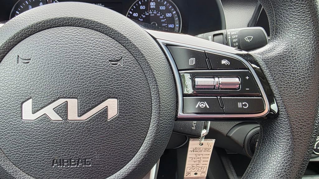 Used 2023 Kia Forte LXS image 28