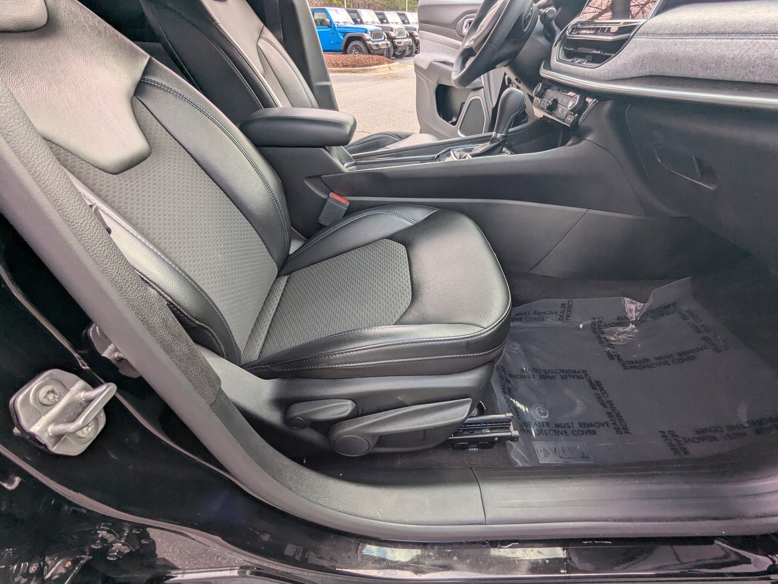 Used 2023 Jeep Compass Latitude w/ Convenience Group image 13