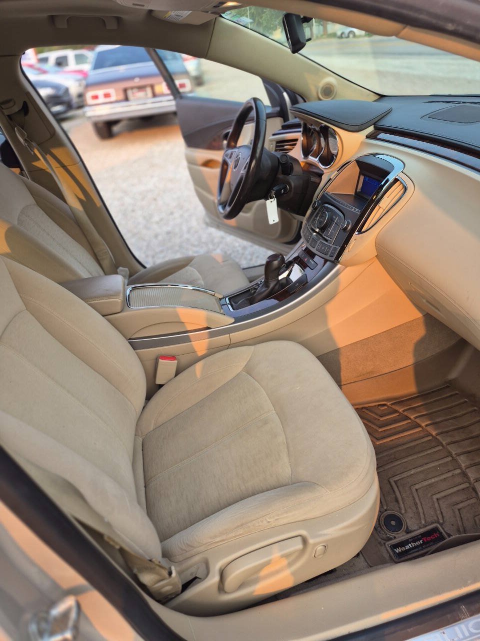 Used 2011 Buick LaCrosse CX FWD image 3