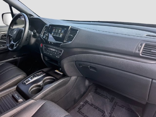 Certified 2023 Honda Passport TrailSport image 35