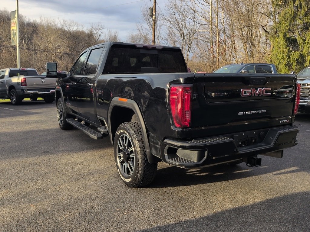 Used 2020 GMC Sierra 2500 AT4 w/ AT4 Premium Package image 5