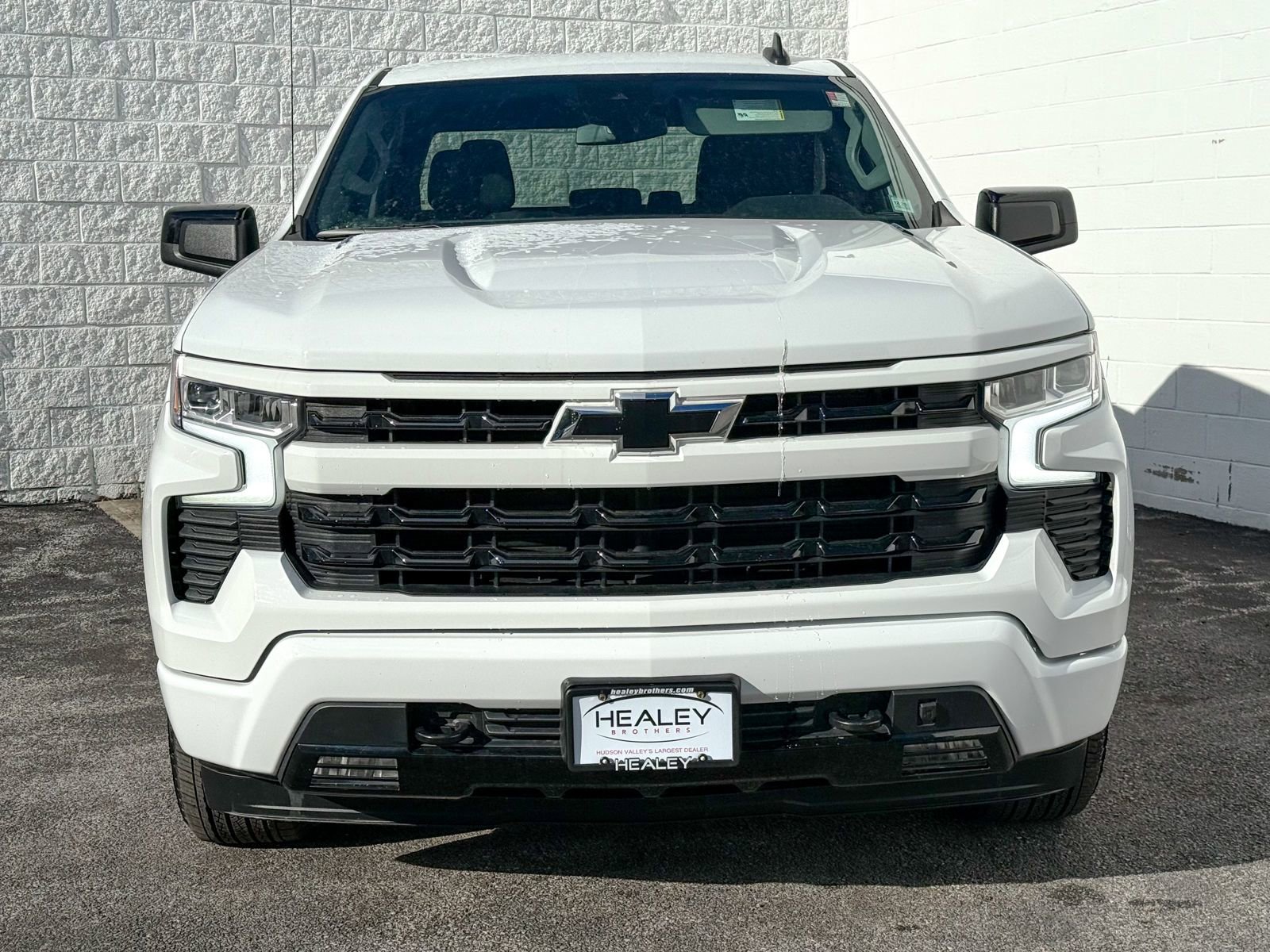 Used 2023 Chevrolet Silverado 1500 RST image 2