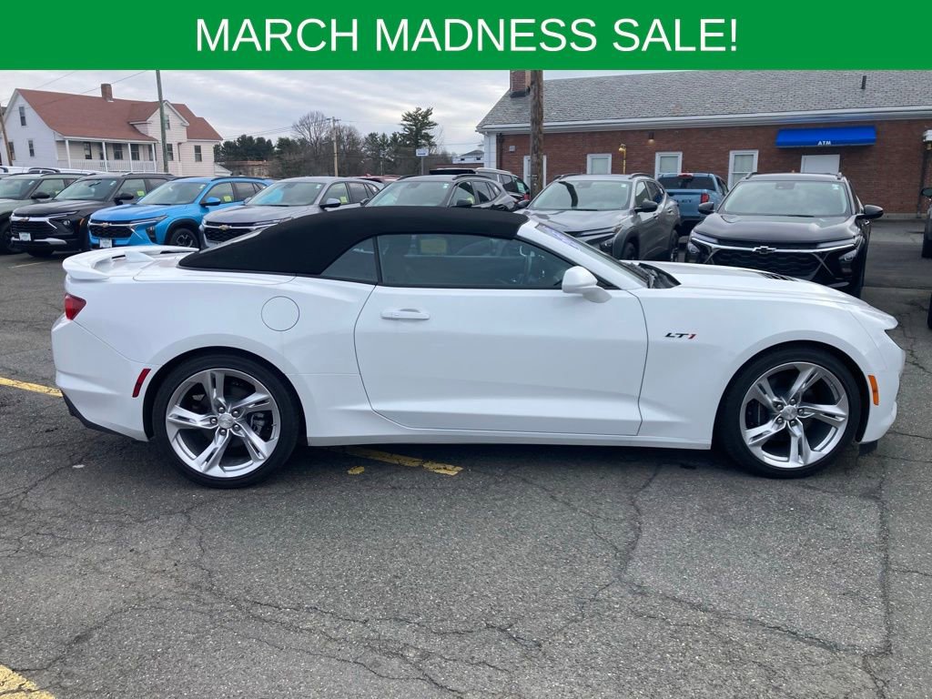 Used 2023 Chevrolet Camaro LT w/ Technology Package image 8