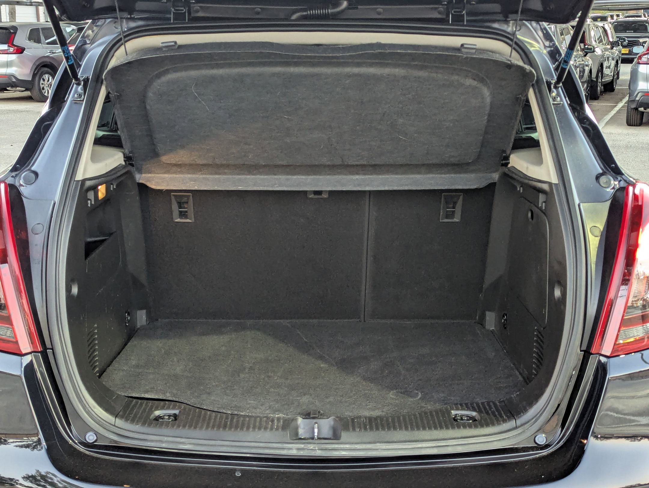 Used 2022 Buick Encore Preferred image 25