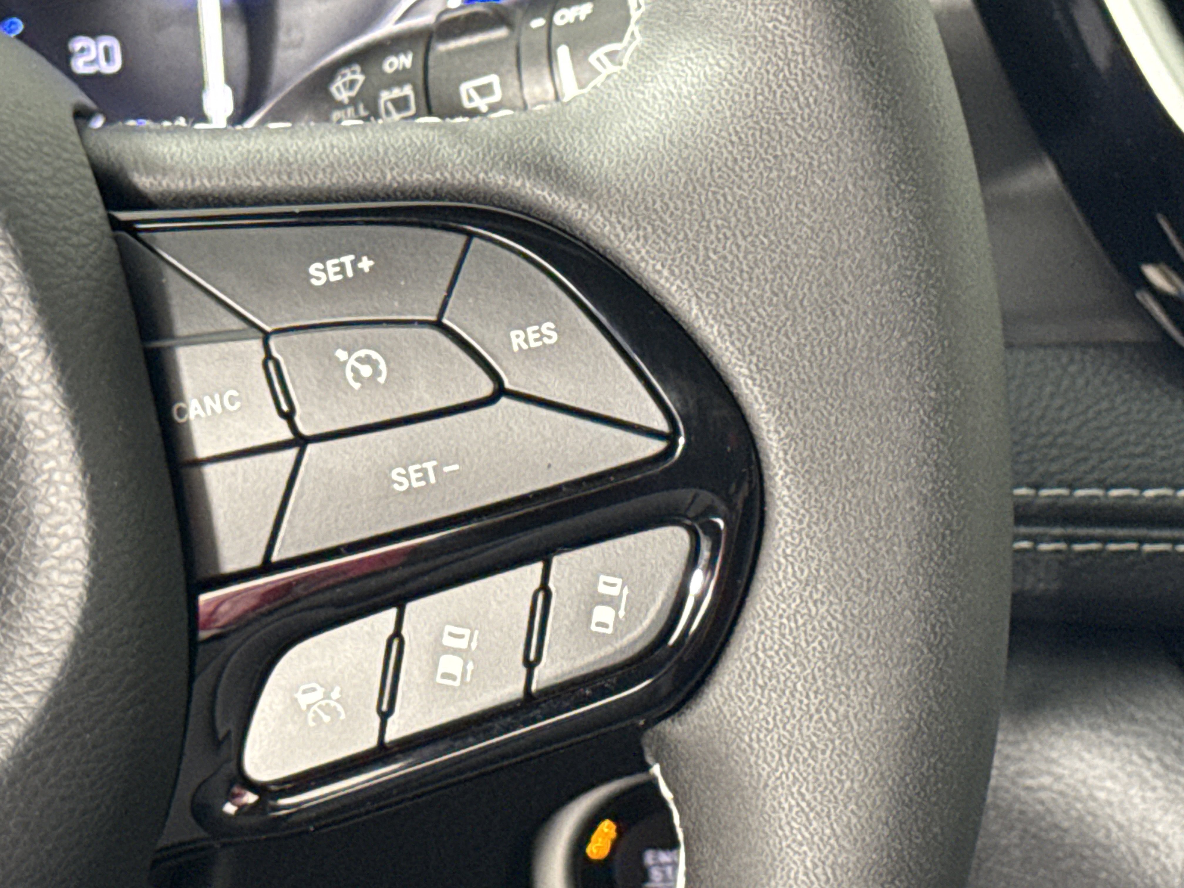 New 2026 Chrysler Pacifica Select image 29